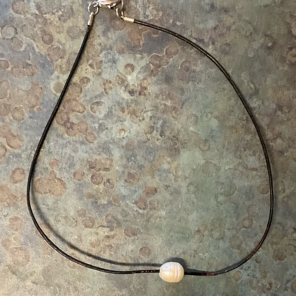 Sterling Silver Pearl Drop Earrings - Cream Pearl - Picture 4 of 4